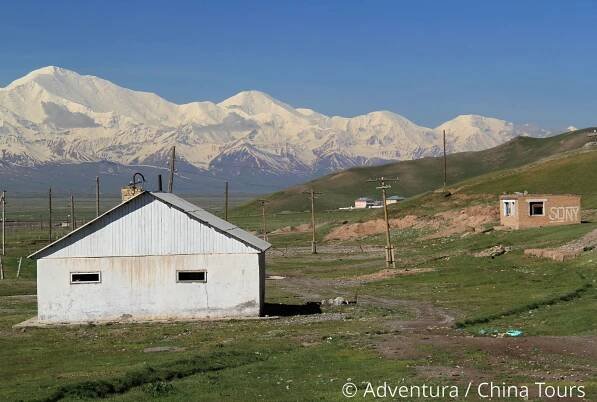 Napříč Pamírem z Tádžikistánu do Kyrgyzstánu