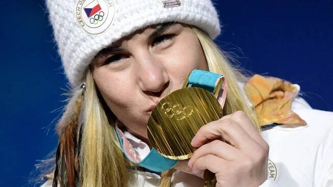 Poslanci navrhli státní vyznamenání pro tvůrce úspěšné videohry Vávru či zlatou olympioničku Ledeckou