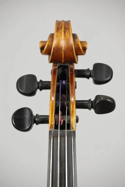 Housle 1943, model Stradivari – Jan B. Špidlen a František Špidlen – mistři houslaři