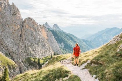 Hiking Italy ⛰️ Seiser Alm: Best Hiking trails in the Alps 