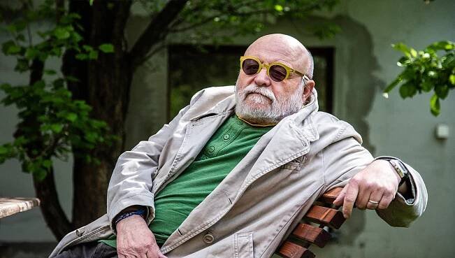 Herec a režisér Arnošt Goldflam o sobě říká, že je pozitivně naladěný pesimista