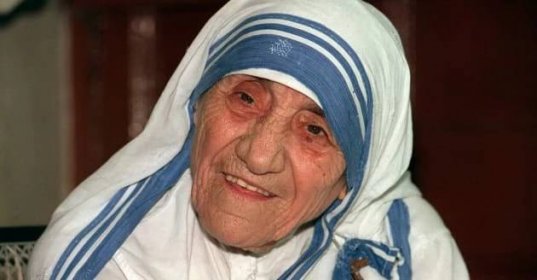 Svatá Matka Tereza řídila spíš sektu než řád. Žila v blahobytu a církev o ní lhala