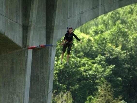 Bungee jumping - Kienova houpačka