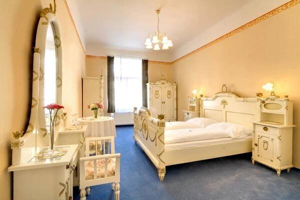 Hotel Taurus v Praze | Praha Vinohrady Hotel Taurus