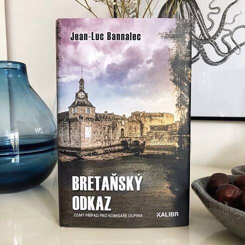 RECENZE: Bretaňský odkaz - Jean-Luc Bannalec - Knihy a výlety