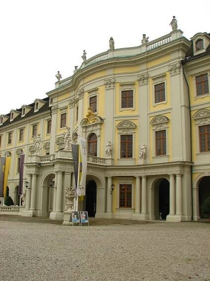 Schloss Ludwigsburg - Wikimedia Commons
