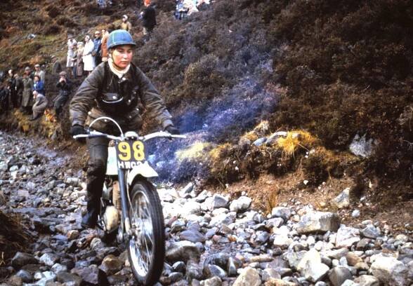 Trials Ladies | TRIALS GURU – DEDICATED TO TRIAL