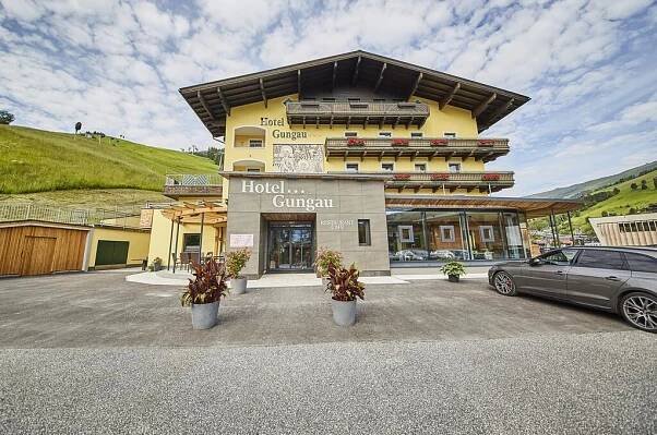 Pohodový týden v Alpách - Saalbach – Alpský žolík s kartou - 2025/26 - CK Poznání 