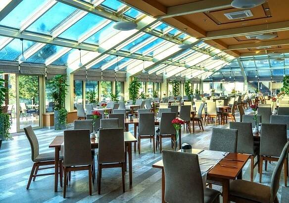 Restaurace v ubytování Hotel Stok