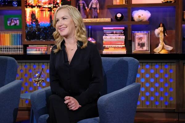 'The Office' star Angela Kinsey kept her second job until season three: 'I continued to live small'