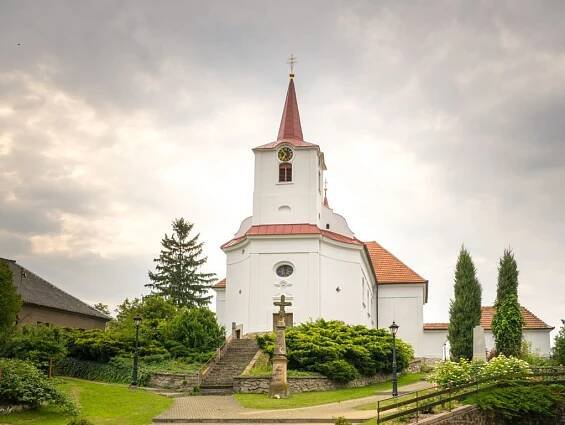 Kostel Nanebevstoupení Páně, Skřípov