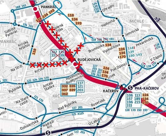 Praha: Havárie potrubí uzavřela křižovatku na Budějovické, MHD má objezdové trasy
