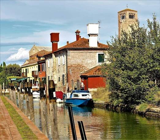 torcello - houses by the river