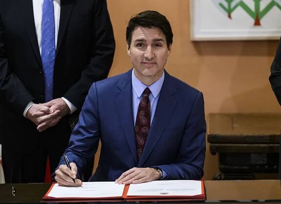 Konec „hvězdného“ premiéra! Justin Trudeau po tlaku odchází z čela kanadské vlády