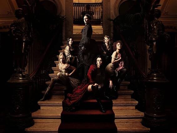 Deborah Grall, Valérie Karsenti, Clémence Bretécher, Jemima West, Anne Charrier, Blandine Bellavoir - Maison close - Promo