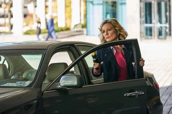 Amy Carlson - Actress