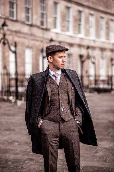 Peaky Blinders Tweed Outfit – How To Dress Like Thomas Shelby
