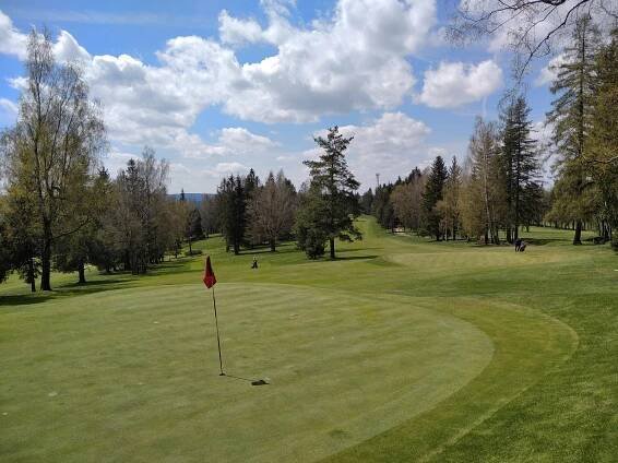 Nejstarší golfový klub Moravy. Ve Svratce je silná členská základna, těší Kunce