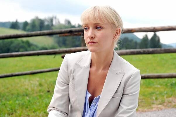 Das Glück dieser Erde - Der Sturm - Z filmu - Eva Herzig