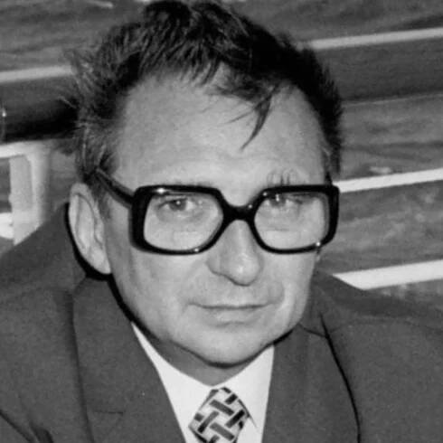 Ion Mihai Pacepa, Key Cold War Defector, Dies at 92