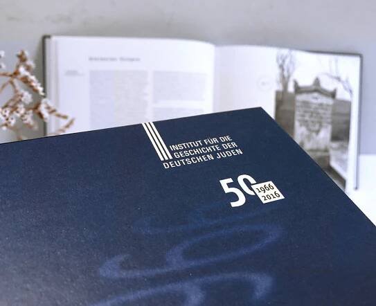 50 Jahre – 50 Quellen, Jubiläumsbroschüre des IGdJ