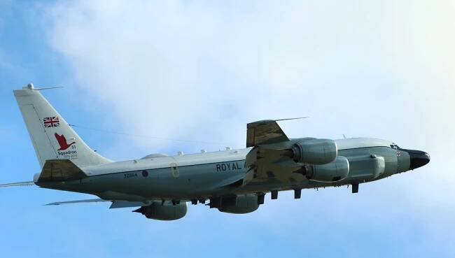 2560px-Airseeker_-_RAF_Mildenhall_(26469151982)