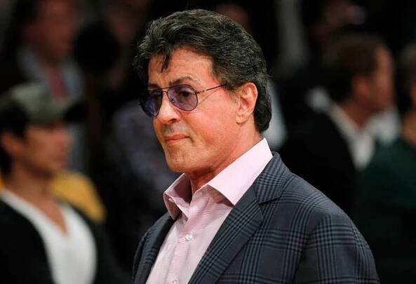 Sylvester Stallone zlepší svůj život po přečtení knihy