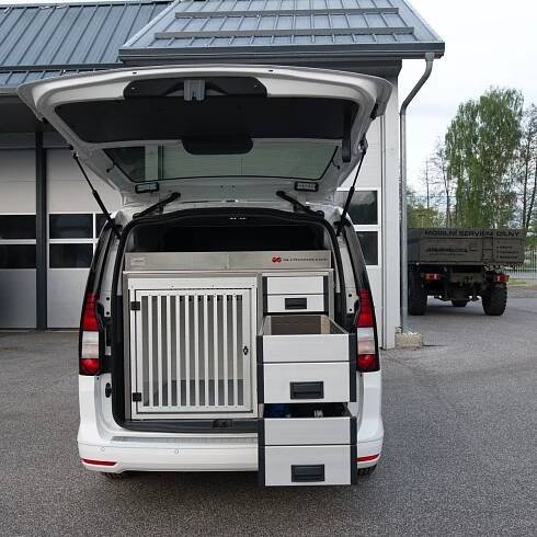 Vestavba do Caddy Maxi pro Městskou policii - ALFAVARIA Car
