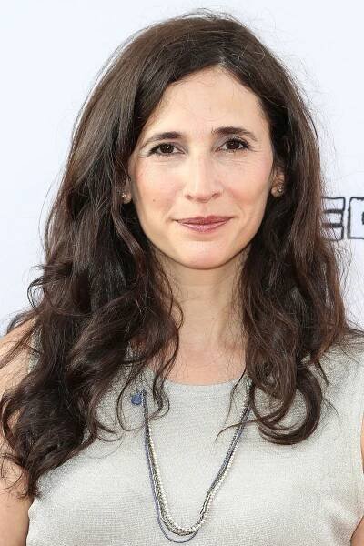 Michaela Watkins to Star in Hulu's Jason Reitman Comedy 'Casual'