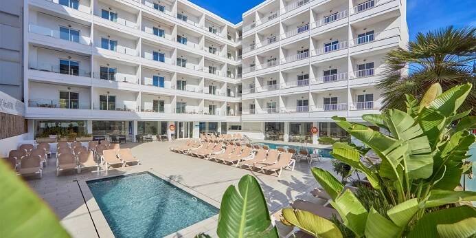 Mallorca: 3* hotel, all inclusive, bazén i letenky