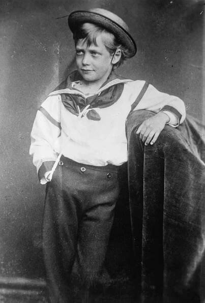 Súbor:King George V of the United Kingdom as a boy, 1870.jpg – Wikipédia