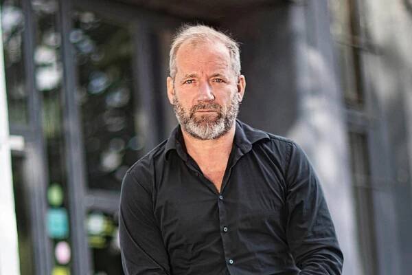ROZHOVOR: Táta a děda v jednom! David Koller zavzpomínal na své dětství. Musel jsem být u babičky