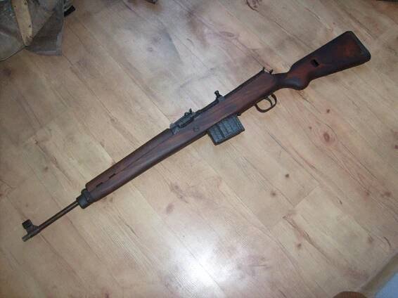 Znehodnocená puška Gewehr G43 / Karabiner K43