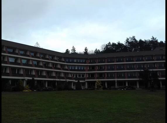 AREÁL ZDRAVÍ JZD SLUŠOVICE VE VŠEMINĚ – Architektura 489