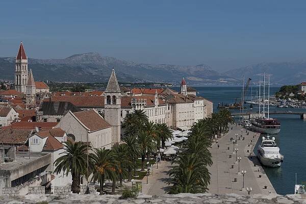 World Heritage Centre - Heritage-based city branding in Trogir (Croatia) 