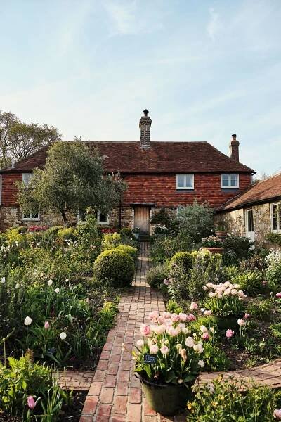 19 simple garden ideas for every style, size and budget