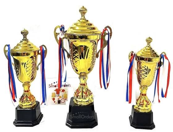 Zakázkový kovový pohár trofeje  