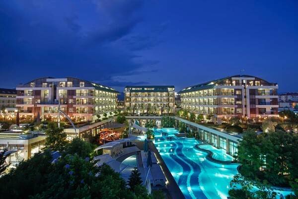 Resort Blue Only Adult 16 Side