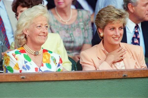Princess Diana's Brother Shares Rare Portrait of Their Mom — See the Mother-Daughter Resemblance