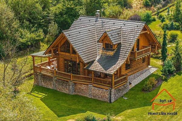 Prodej luxusního srubu u Vltavy, pozemek 1018 m2, Albrechtice nad Vltavou - Újezd | Reality.iDNES.cz 