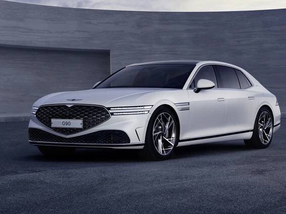 Genesis G90 kompletně odhalen. Nabídne superluxusní výbavu, ale výhradně šestiválec