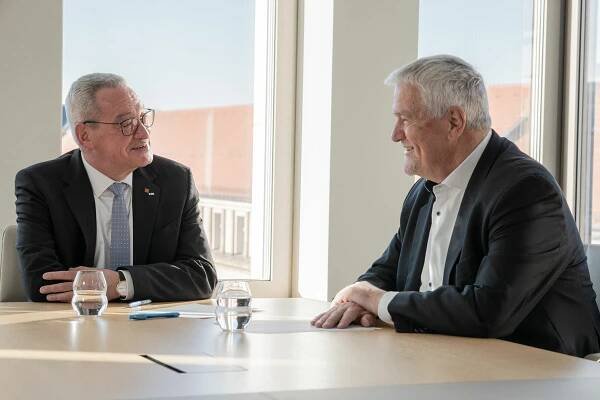 Hans-Peter Kern und Manfred Wirsch (von links) | © DGUV