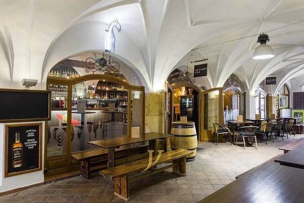 Pronájem, Bar, 53 m2 - Dolní náměstí, Olomouc
