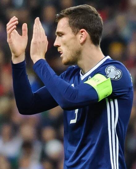 Soubor:Andrew Robertson 2019.jpg – Wikipedie