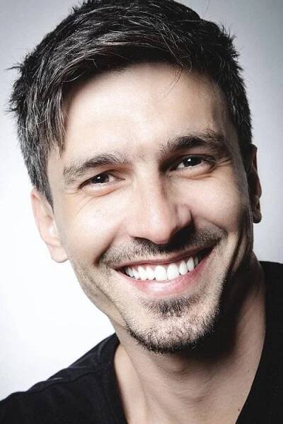 Rafael Ernesto Hernández herec • Filmožrouti.cz