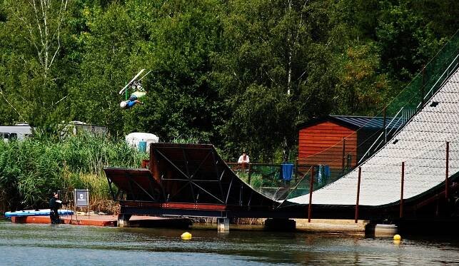 Terénní triatlonisté míří do Mostu, kde se koná Krušnoman