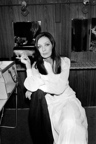 Marie Laforêt, French Actress and Singer, Is Dead at 80