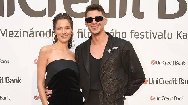 Andrea Bezděková a Sebastian dali sbohem spekulacím o rozchodu: Po slovech o nevěře opět ve společnosti jako pár - Super.cz