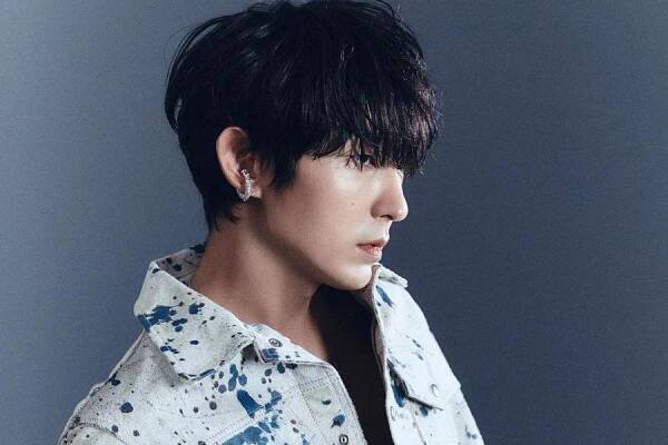 Lee Joon Gi čte raději lidi než knihy a když se cítí osamělý, komunikuje se svými fanoušky