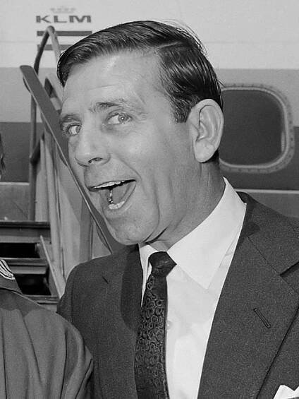 Norman Wisdom - Wikipedia